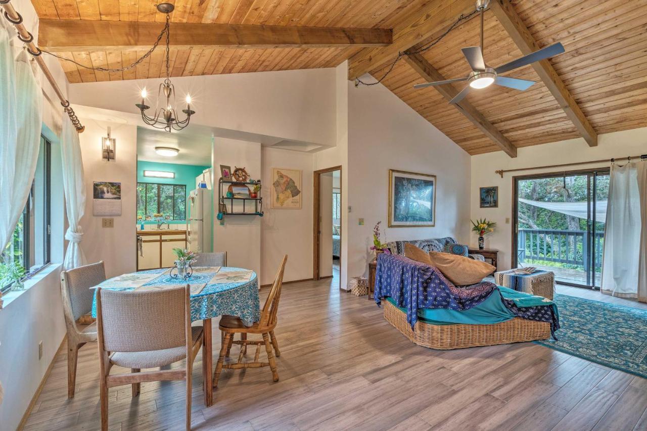Peaceful Abode With Deck, 13 Mi To Black Sand Beach! Naalehu Екстериор снимка