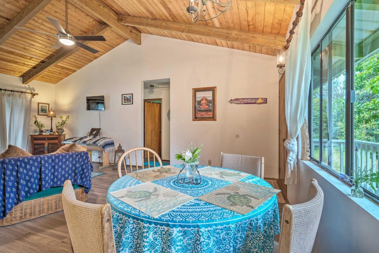 Peaceful Abode With Deck, 13 Mi To Black Sand Beach! Naalehu Екстериор снимка